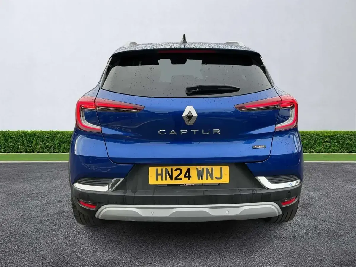 Usado Renault Captur Techno 143 HP (105 kW) 2024 Azul SUV
