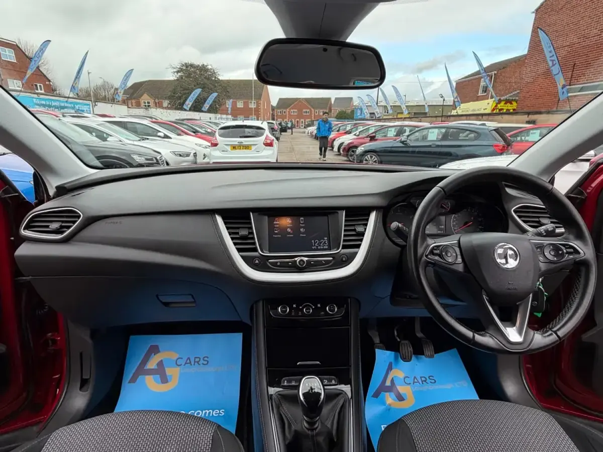 Second-hand Vauxhall Grandland X S 130 CP (95 kW) 2020 Roșu SUV