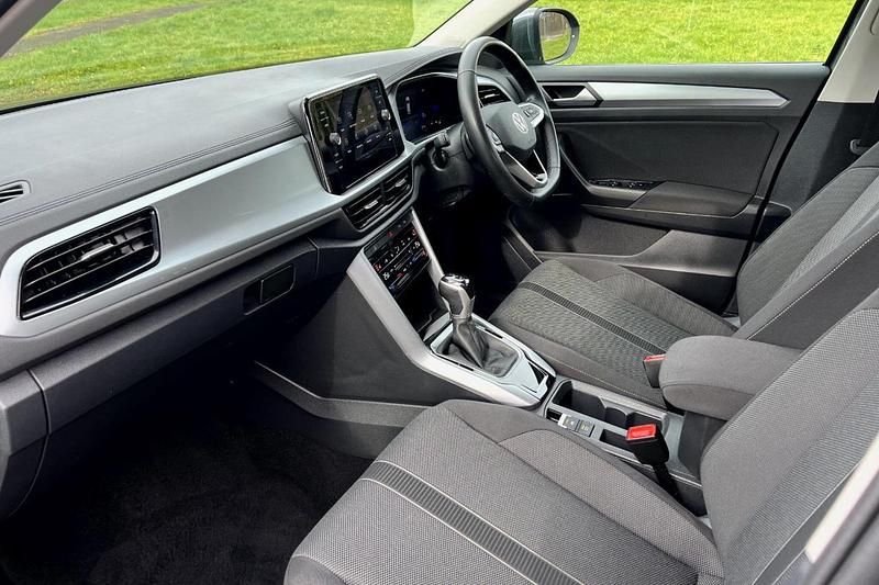 Used VW T-Roc S 148 HP (108 kW) 2024 Grey SUV