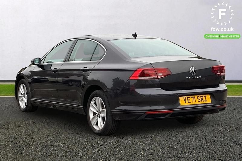 Used VW Passat SE 122 HP (89 kW) 2021 Grey Estate