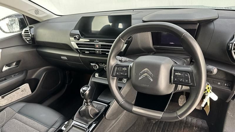 Used Citroën C4 PureTech 100 HP (73 kW) 2023 Blue SUV