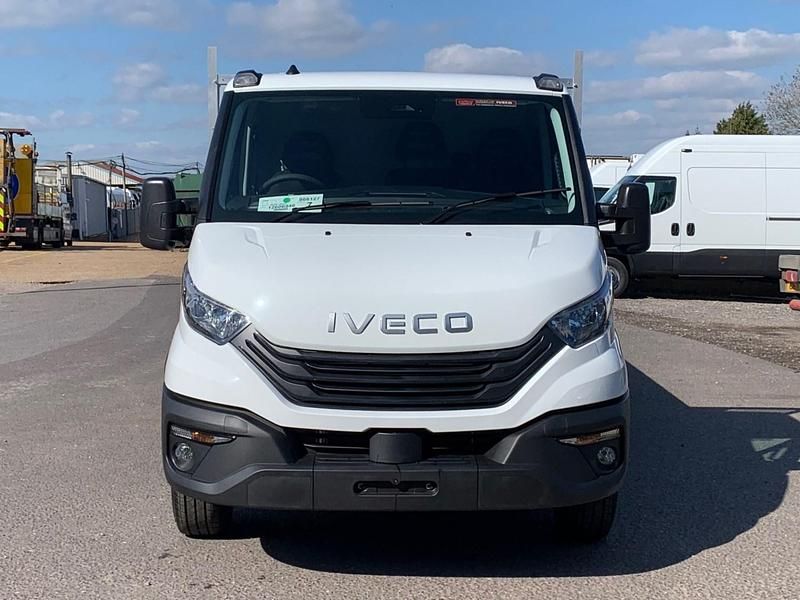 New Iveco Daily 140 HP (102 kW) 2026 White