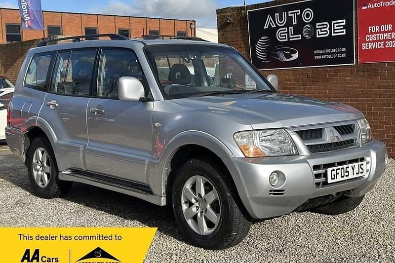 Used Mitsubishi Shogun Elegance 2005 Silver SUV