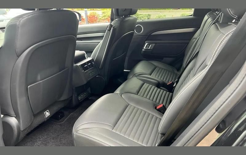 Used Land Rover Discovery 5 HSE Dynamic 350 HP (257 kW) 2024 Black SUV