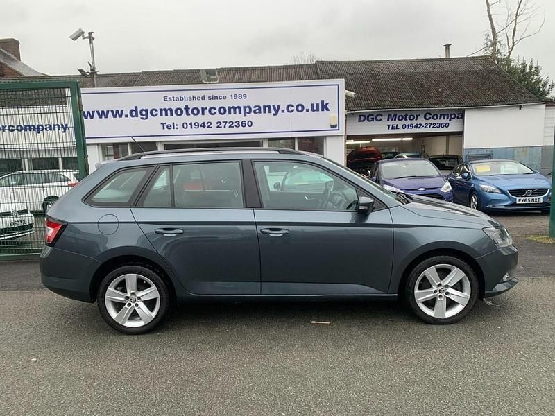 Used Skoda Fabia SE L 110 HP (80 kW) 2015 Grey Estate