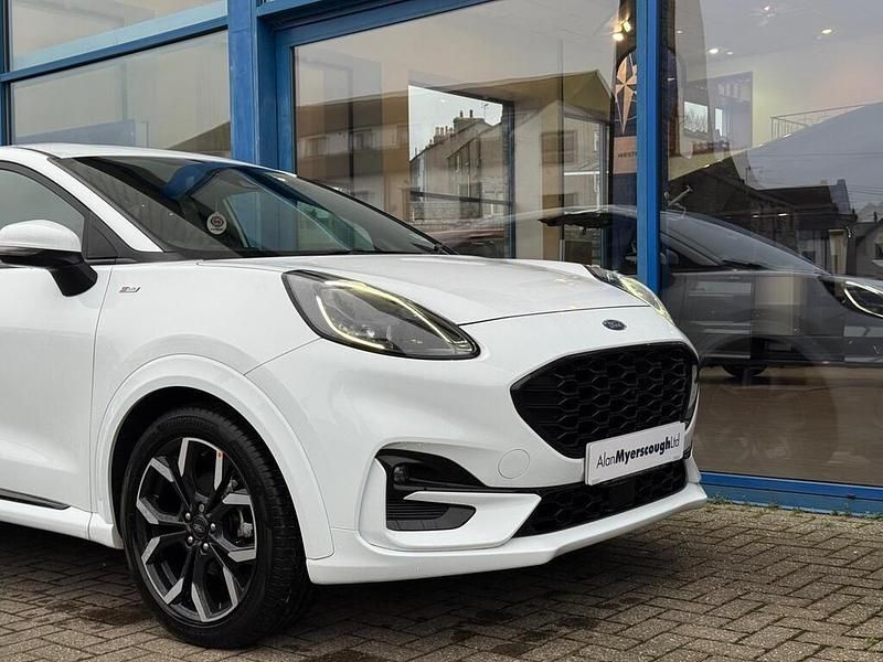 Used Ford Puma ST-Line X 2022 White Hatchback