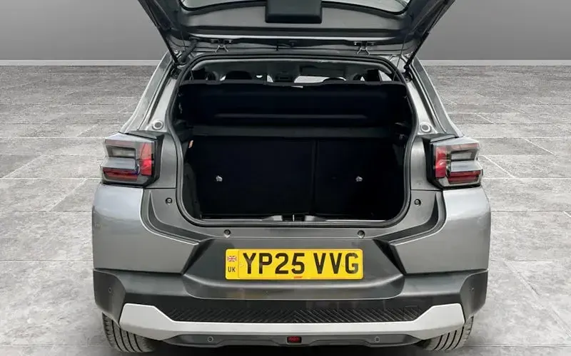 Used Citroën C3 101 HP (74 kW) 2025 Grey SUV