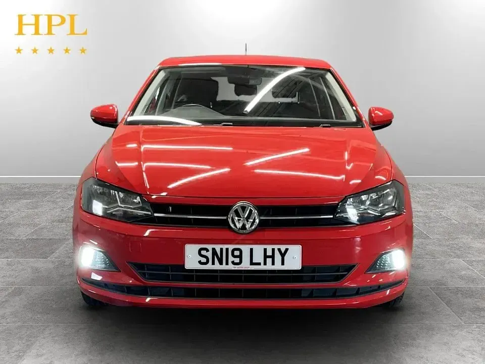 Used VW Polo Edition 65 HP (47 kW) 2019 Red Hatchback