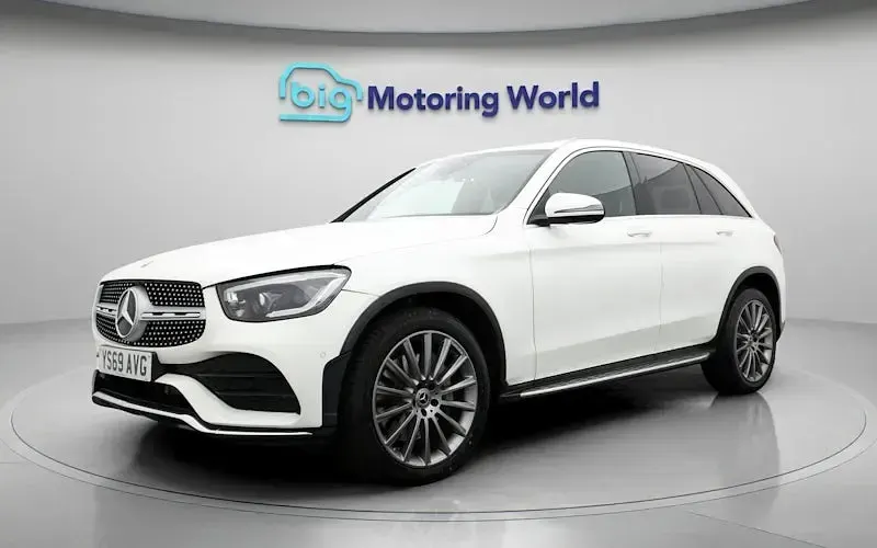 Second-hand Mercedes GLC220 AMG Line Premium 194 CP (142 kW) 2022 Break