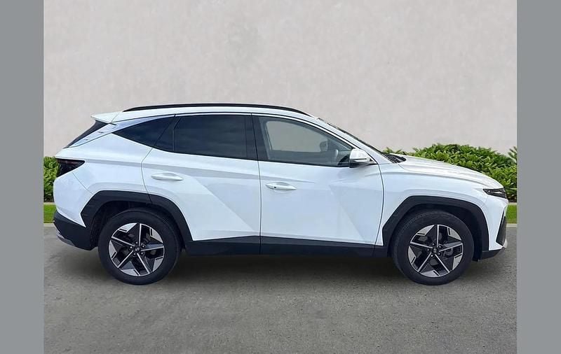 Used Hyundai Tucson Premium 211 HP (155 kW) 2024 White SUV
