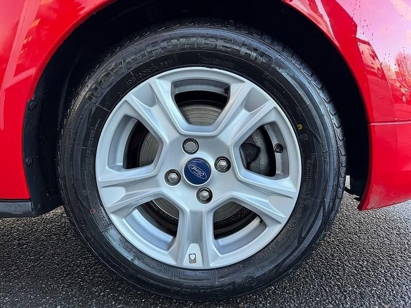 Used Ford Transit Limited 99 HP (72 kW) 2023 Red Van