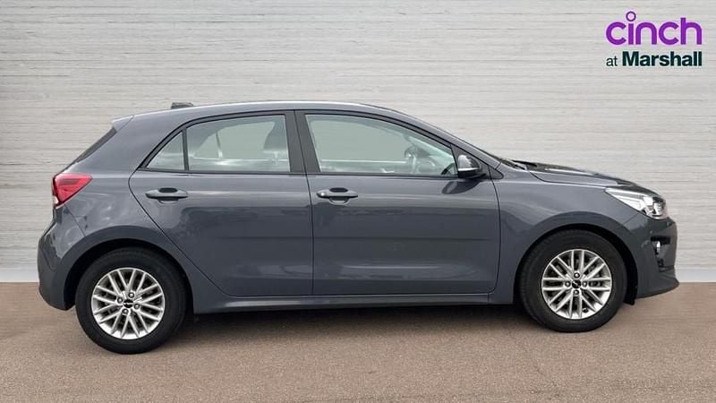 Used Kia Rio 99 HP (72 kW) 2022 Grey Hatchback