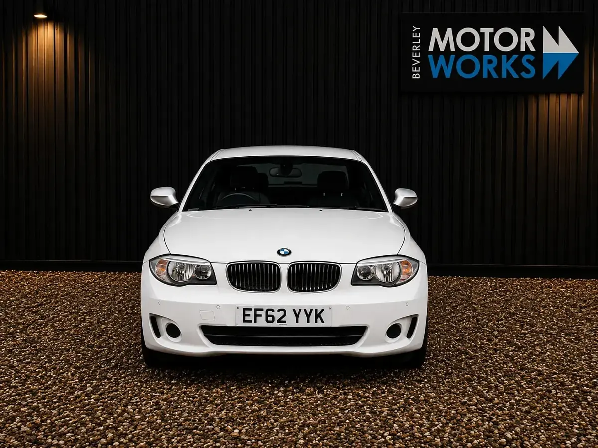 Usado BMW 118 Coupé Exclusive 143 CV (105 kW) 2013 Blanco Coupe