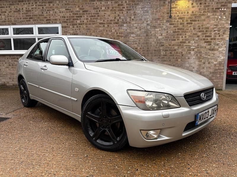 Used Lexus IS200 2003 Silver Sedan