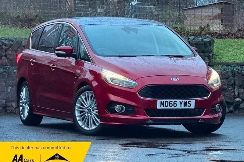 Ruby red metallic Used 2017 Ford S-MAX Sport MPV | £10,000 (Fair price) - Image 1/1