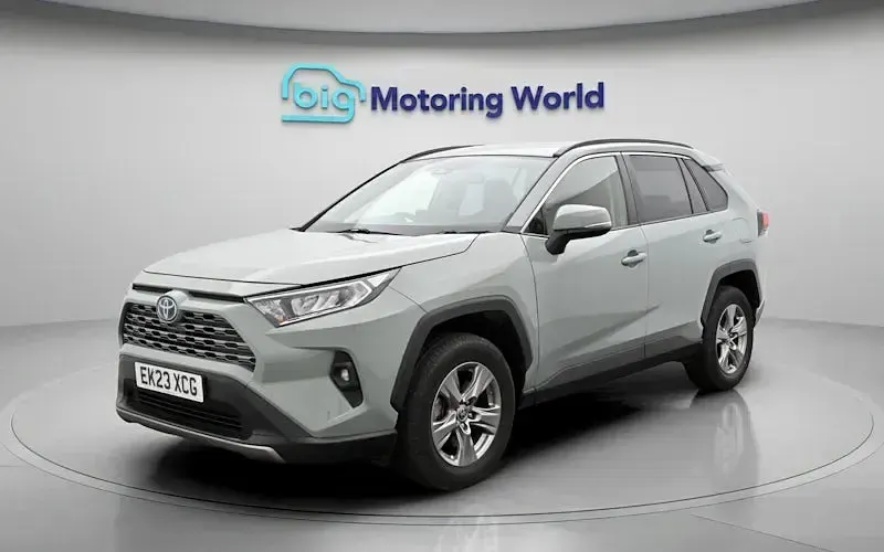 Begagnad Toyota RAV4 218 HK (160 kW) 2022 SUV