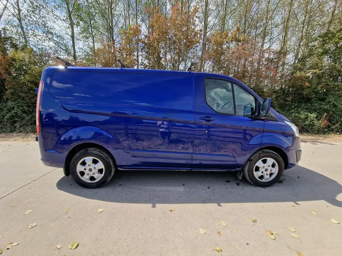 Used Ford Transit Custom Limited 125 HP (91 kW) 2015 Blue Van