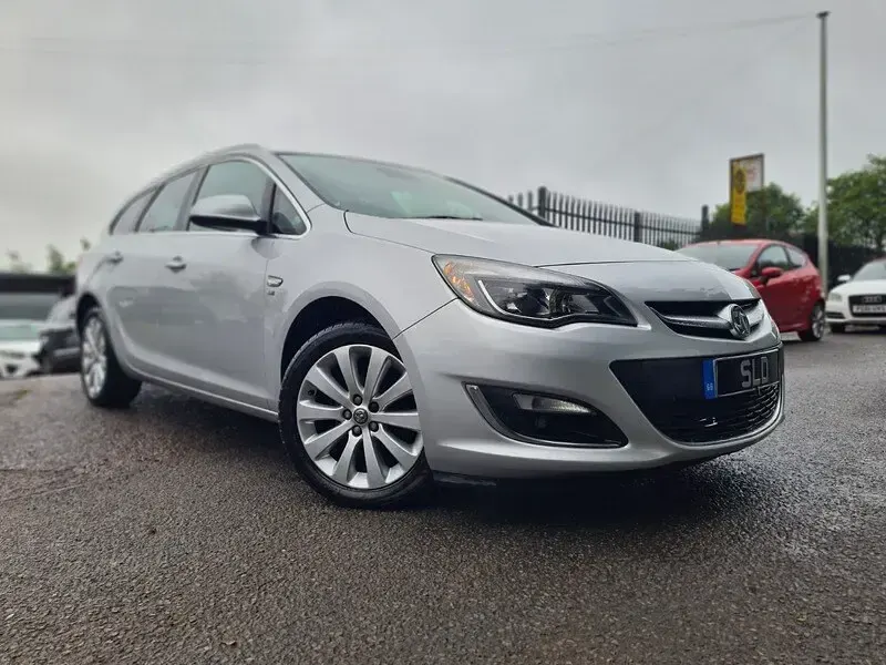 Used Vauxhall Astra 2012 Silver