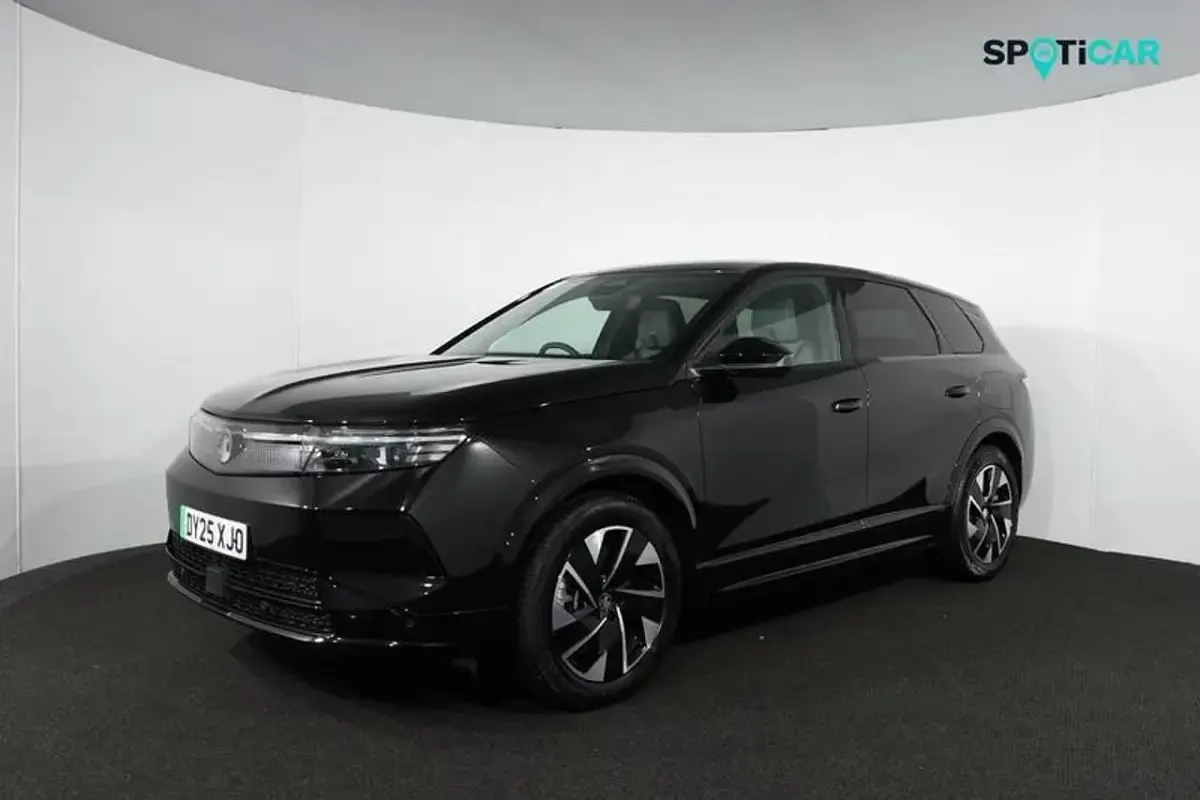 Used Vauxhall Grandland 154 kW (210 HP) 2025 Black SUV