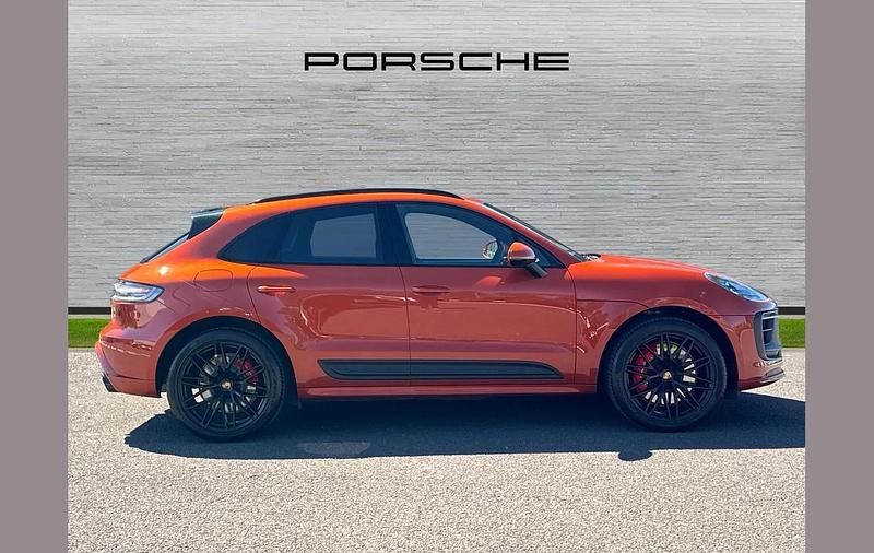 Used Porsche Macan GTS 440 HP (323 kW) 2022 Orange SUV
