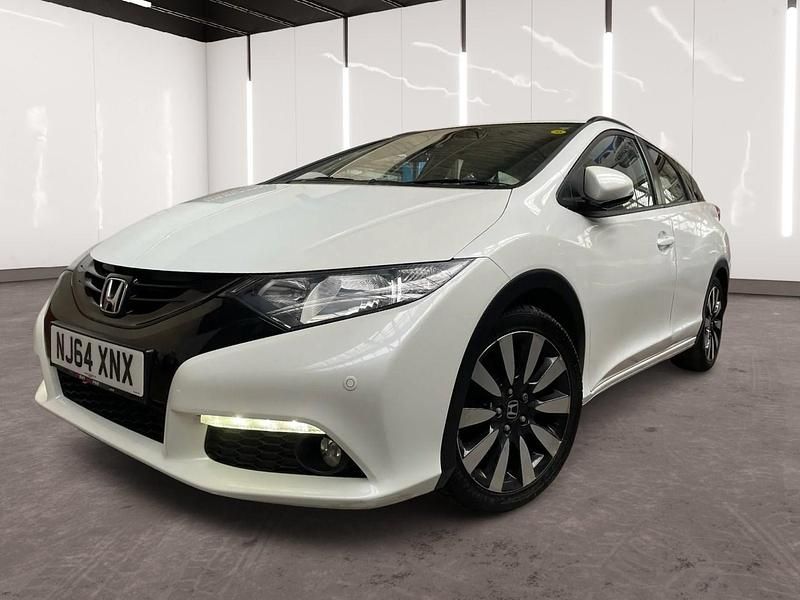 White Used 2014 Honda Civic SE Plus Estate | £7,499 (Fair price) - Image 1/4