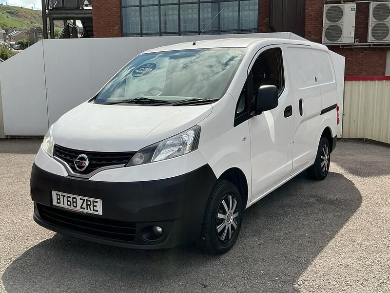 White Used 2018 Nissan NV200 Acenta Van | £6,495 (Fair price) - Image 1/4