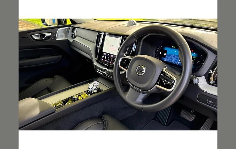 Used Volvo XC60 Ultra 455 HP (334 kW) 2025 Black SUV