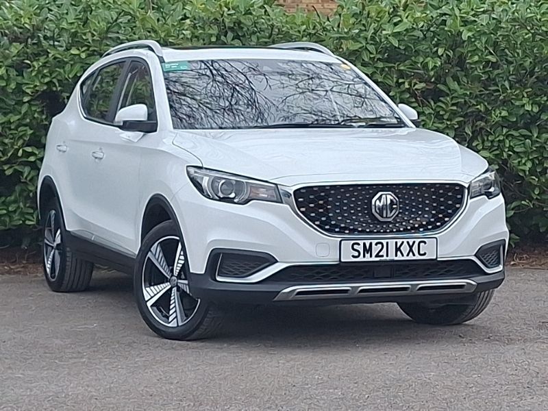 White Used 2021 MG ZS Exclusive Sedan | £12,298 (A bit pricey) - Image 1/4
