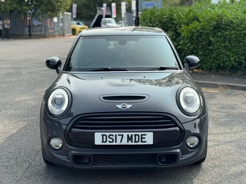 Used Mini Cooper SD Hatch 170 HP (125 kW) 2017 Grey Hatchback