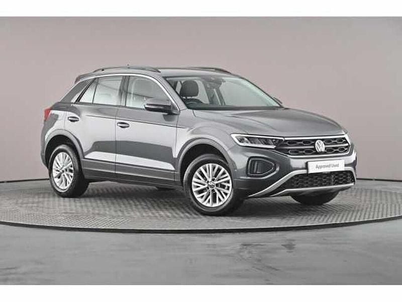 Used 2023 VW T-Roc SUV | £23,348 (Good price) - Image 1/4