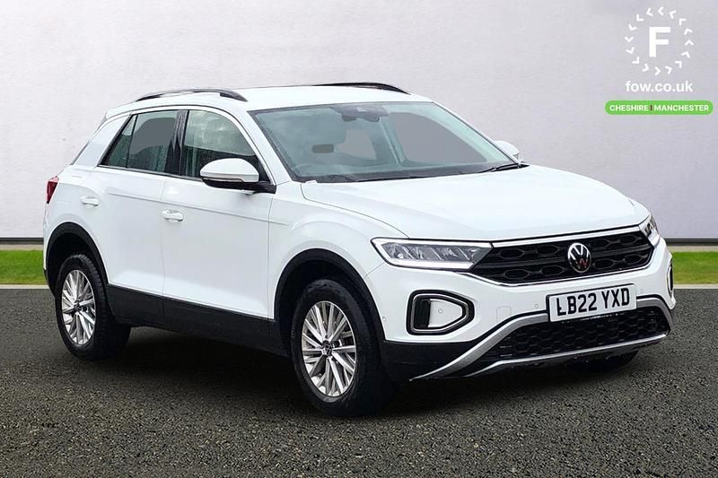 White Used 2022 VW T-Roc Life SUV | £20,399 (Fair price) - Image 1/3