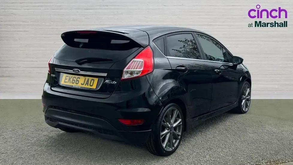 Used Ford Fiesta Titanium X 100 HP (73 kW) 2016 Black Hatchback