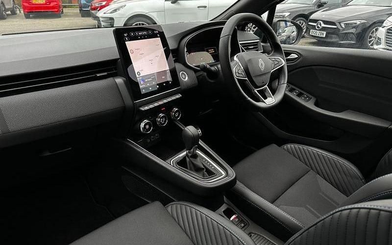 Gebraucht Renault Clio V Esprit Alpine 143 PS (105 kW) 2025 Rot Kleinwagen
