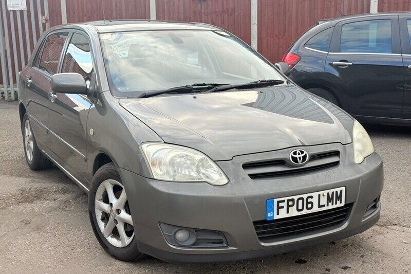 Grey Used 2006 Toyota Corolla Hatchback | £1,750 (Good price) - Image 1/1
