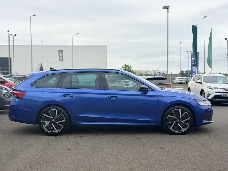 Second-hand Skoda Octavia SportLine 110 CP (80 kW) 2025 Albastru Break