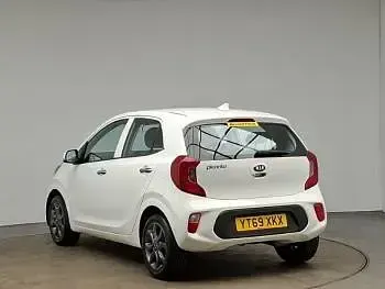 Used Kia Picanto 83 HP (61 kW) 2019 White Hatchback