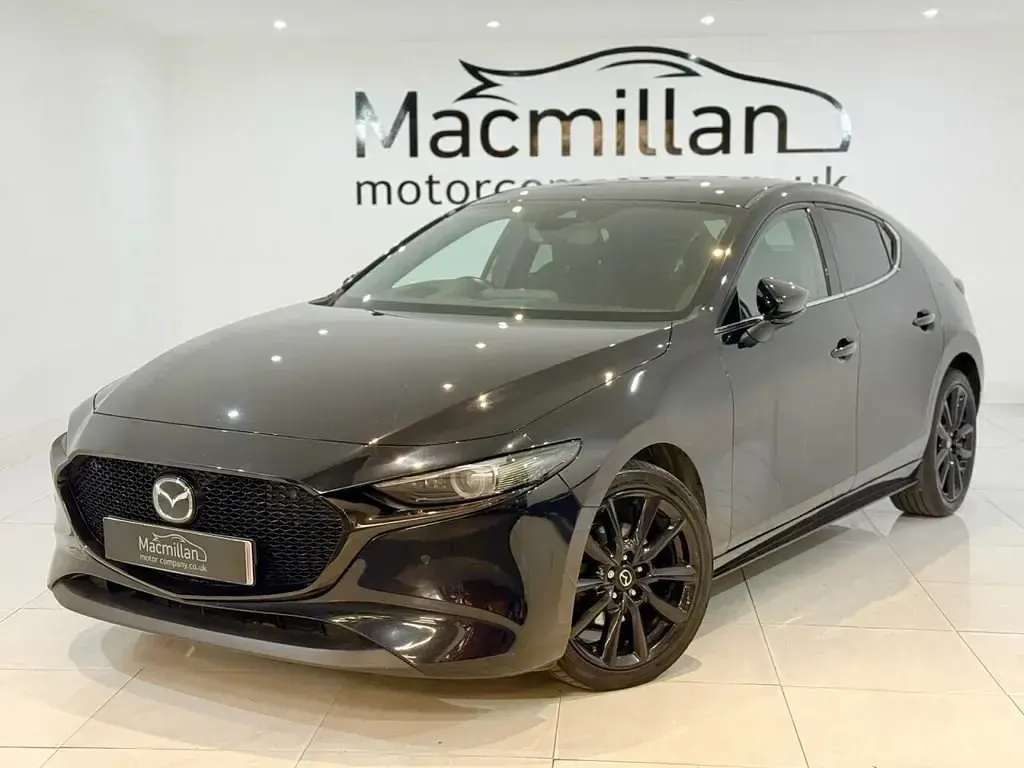 Usado Mazda 3 Inclusive 2021 Negro Utilitario