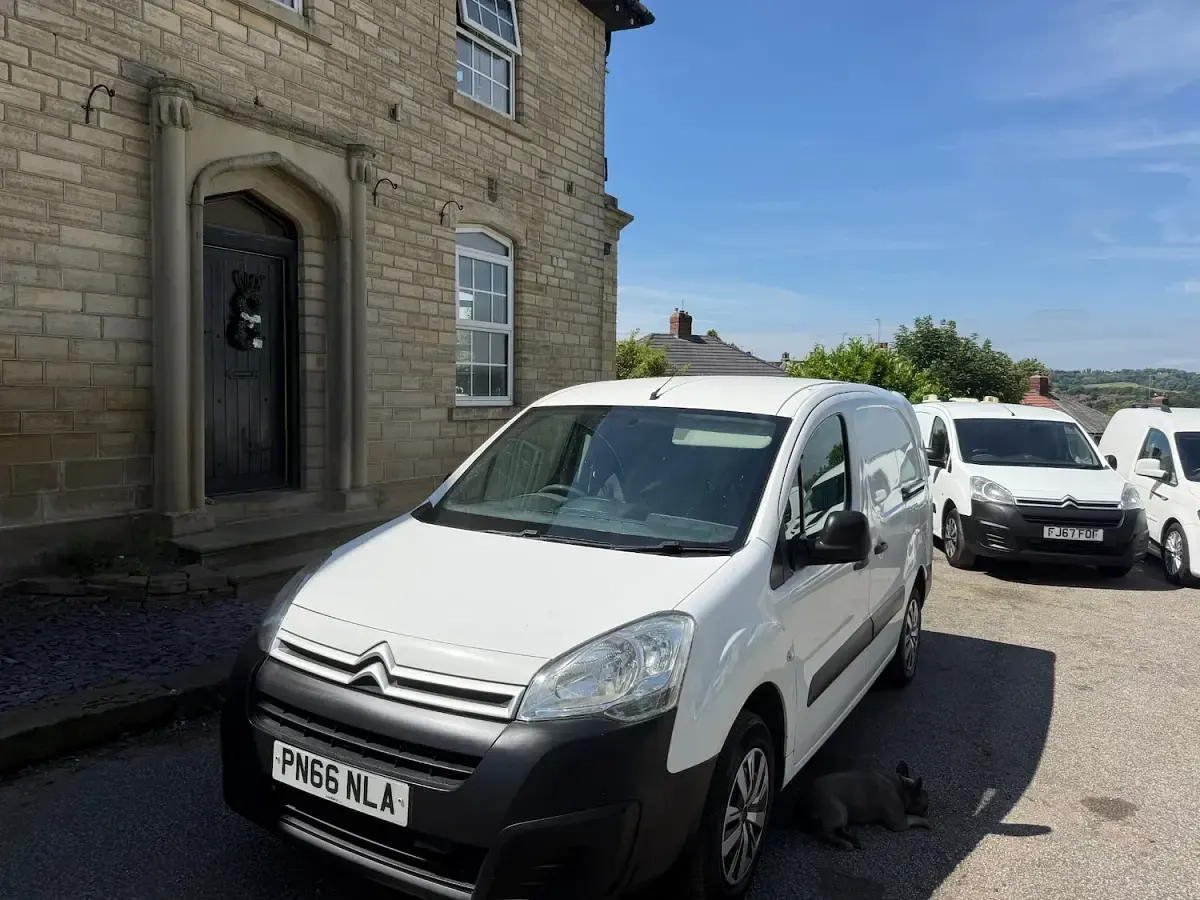 Used Citroën Berlingo 100 HP (73 kW) 2016 White MPV