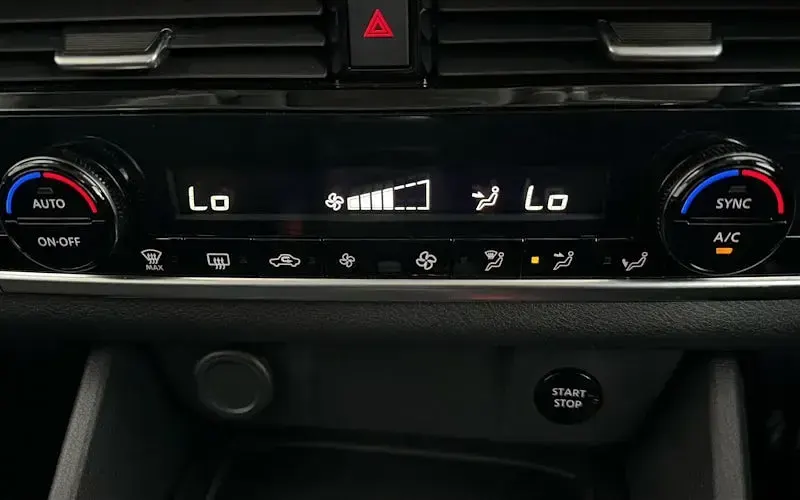 Used Nissan Qashqai Acenta Premium 190 HP (139 kW) 2023 Grey SUV
