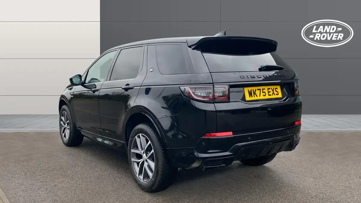 Used Land Rover Discovery 5 SE Dynamic 204 HP (150 kW) 2024 Black SUV