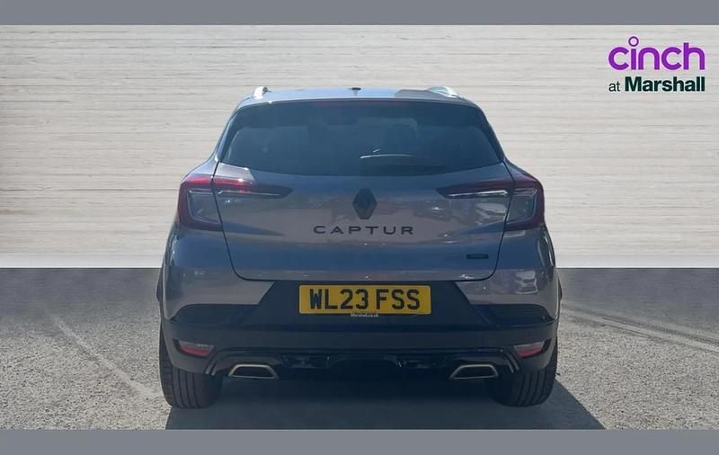 Second-hand Renault Captur Engineered 143 CP (105 kW) 2023 Gri SUV