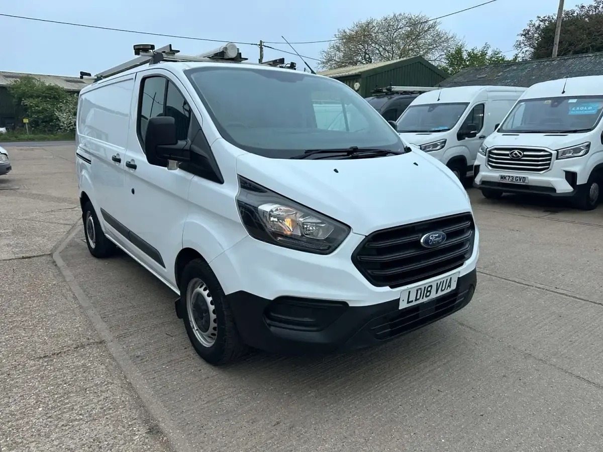 Begagnad Ford Transit Custom 105 HK (77 kW) 2018 Vit Van