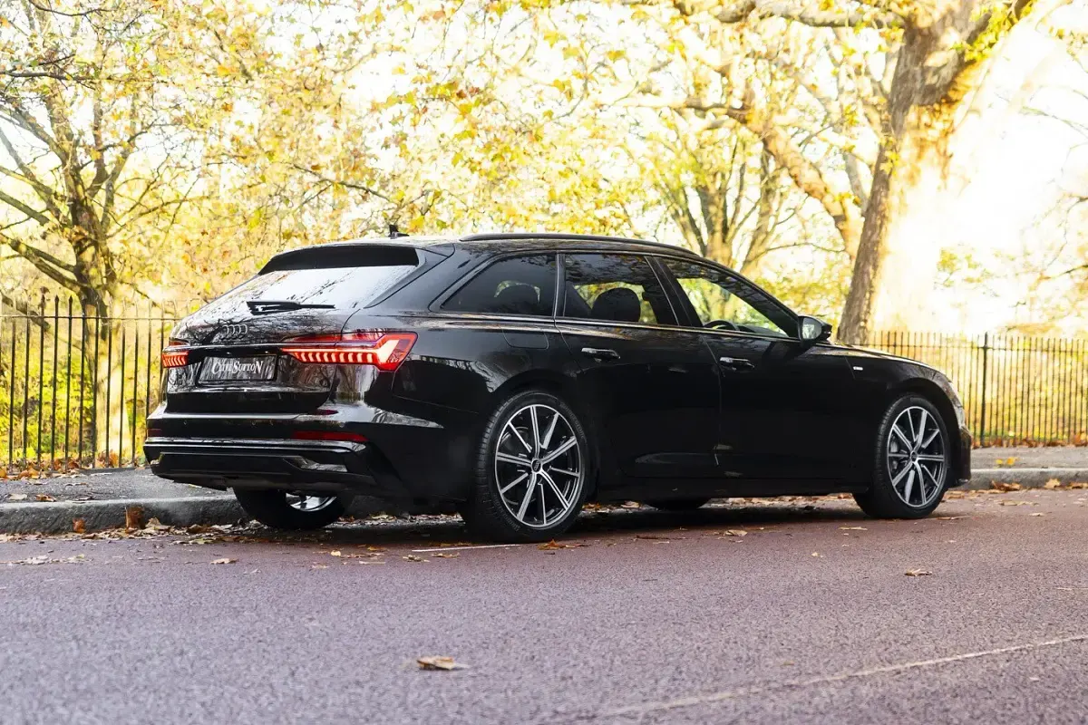 Used Audi A6 Black Edition 224 HP (164 kW) 2024 Black Estate