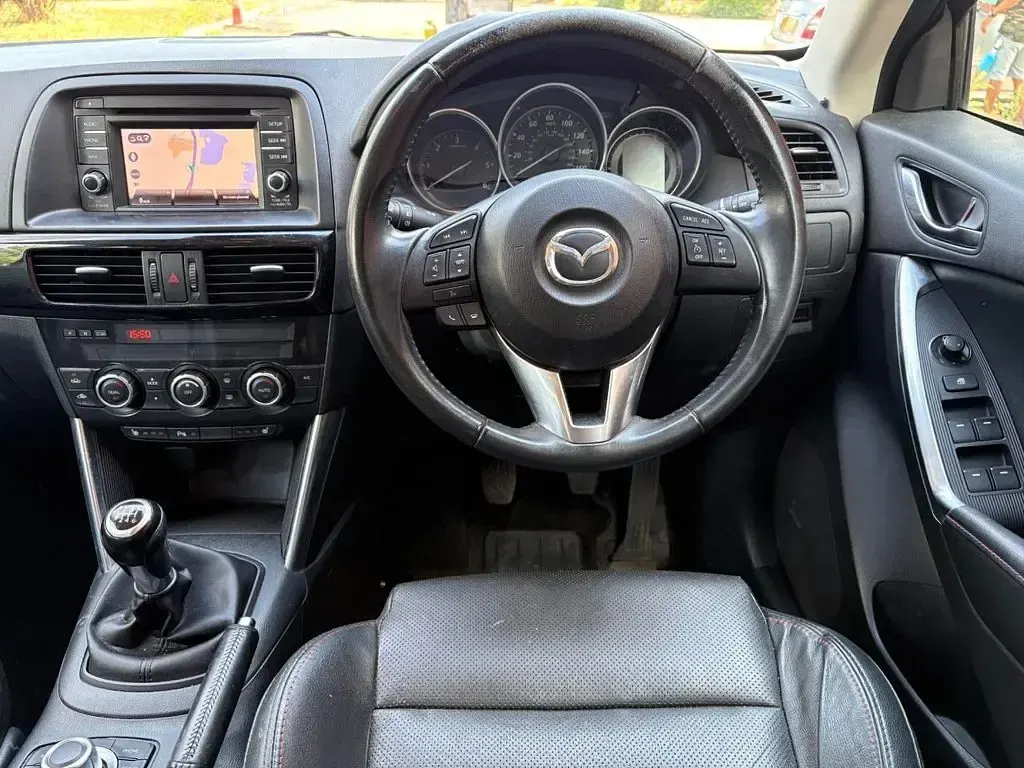 Used Mazda 6 Inclusive 175 HP (128 kW) 2014 Red SUV