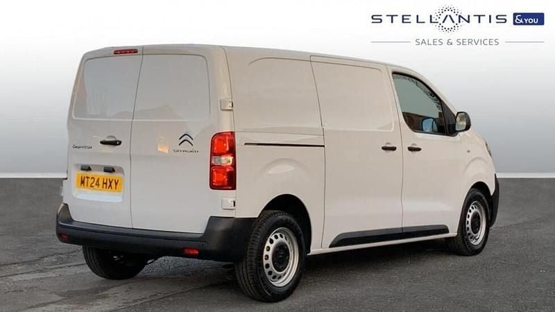 Used Citroën Dispatch 142 HP (104 kW) 2024 White MPV