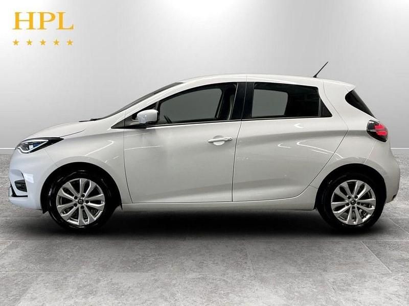 Used Renault Zoe Version S 100 kW (136 HP) 2022 White Hatchback