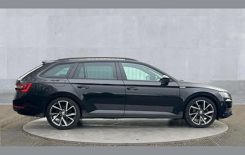 Used Skoda Superb SportLine 147 HP (108 kW) 2019 Black Estate