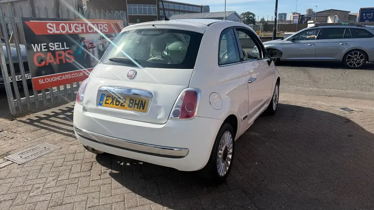 Used Fiat 500 Lounge 69 HP (50 kW) 2012 White Hatchback