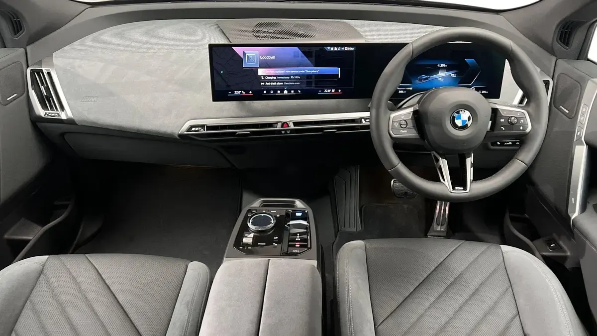 Usado BMW iX M Sport 295 kW (402 CV) 2026 Negro SUV