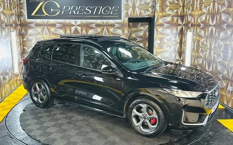 Used Ford Kuga ST-Line 179 HP (131 kW) 2024 Black SUV